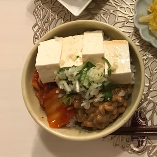 ヘルシーでも満足☆お豆腐丼